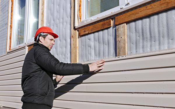 Cost of Vinyl Cladding Repair in Heber City